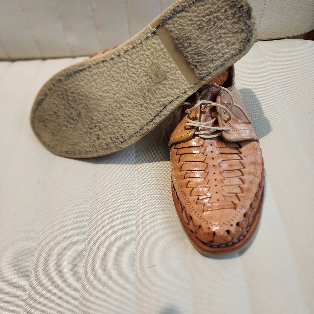 Men's Tan Leather Dress Shoes - Picture 3 of 4